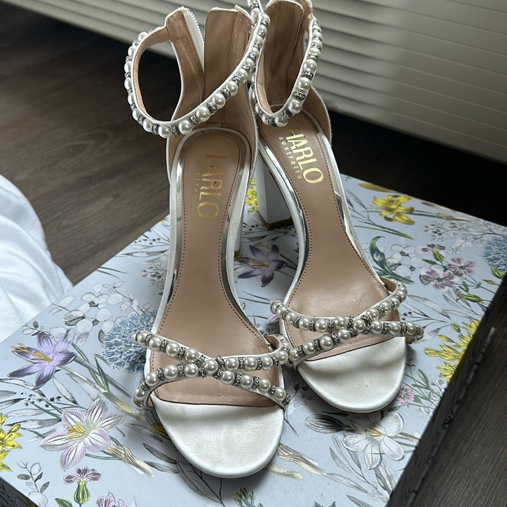 Harlo Australia pearl low block heels